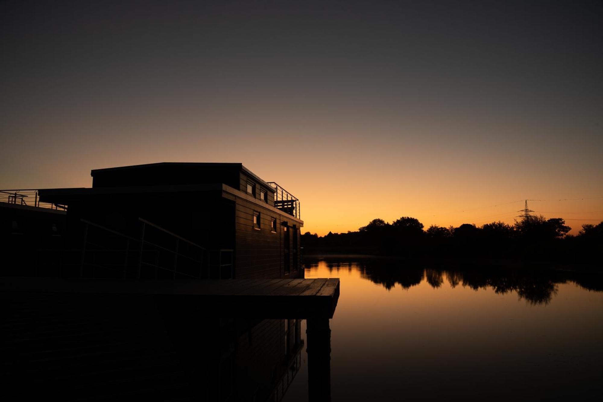 Hausboot Wangermeer Nordsonne11 シリヒ エクステリア 写真